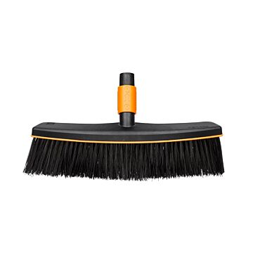 fiskars_straatbezem.jpg